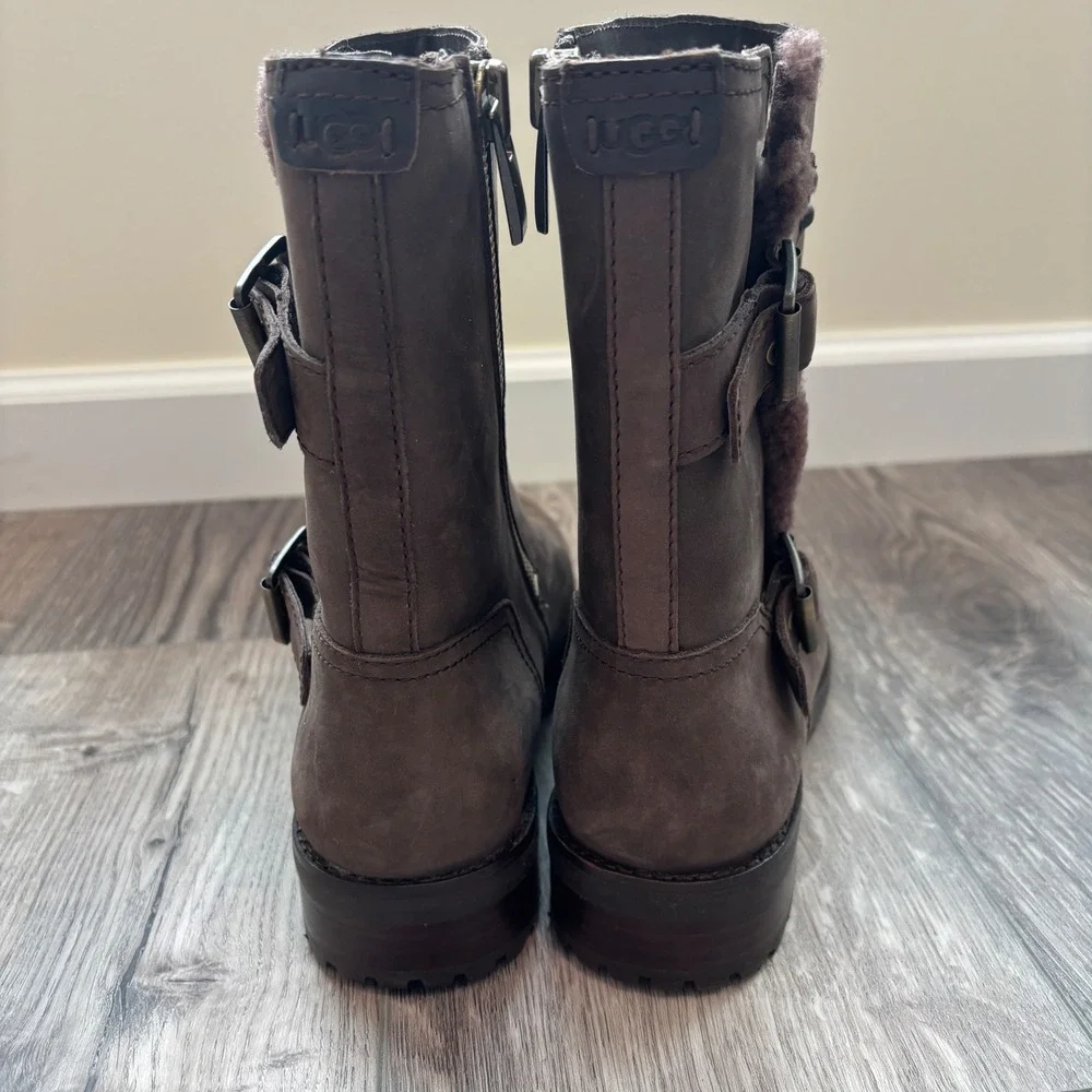 UGG Simmens Boot Size 10 Brown Leather Waterproof Shearling 1018607 Buckle